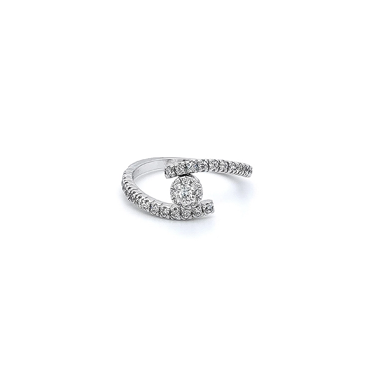 Ring mit Zirkonen aus Weißgold