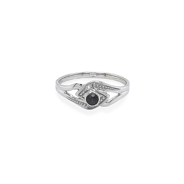 Goldring mit schwarzem Stein