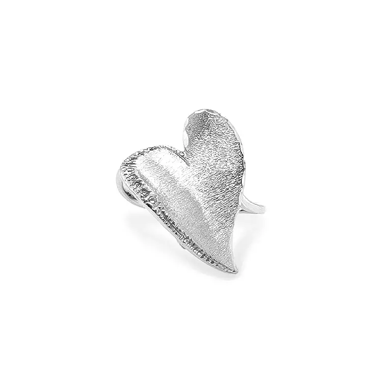 Goldring in Herzform mit Zirkonen