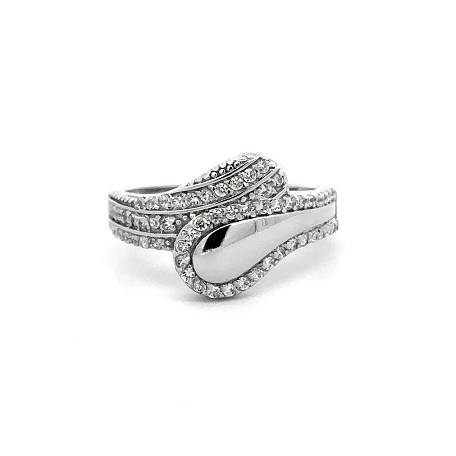 Ring mit Zirkonen aus Weißgold