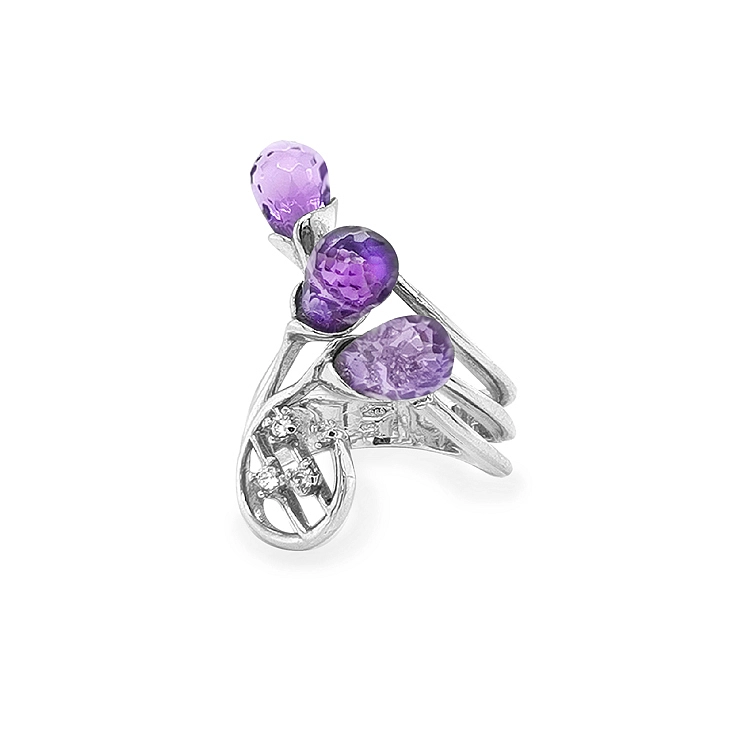 Ring mit Amethyst aus Weißgold