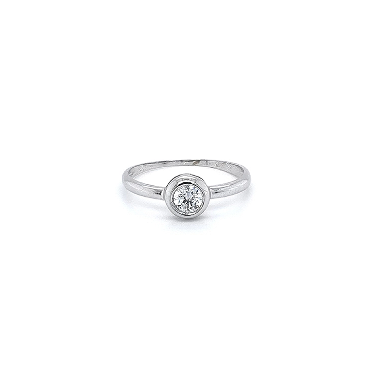Verlobungsring mit Zirkon aus Weißgold