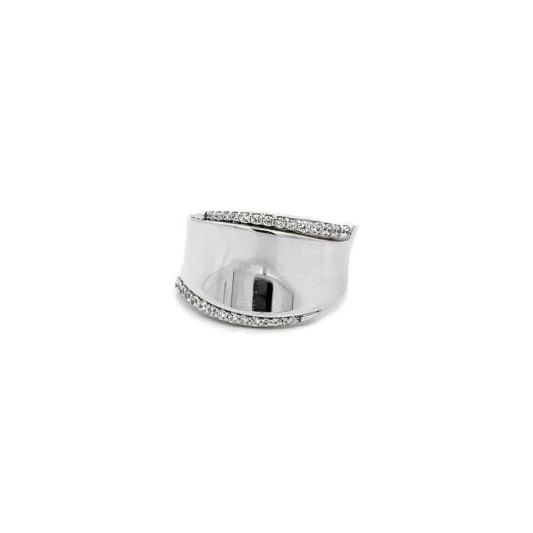 Ring mit Zirkonen aus Weißgold