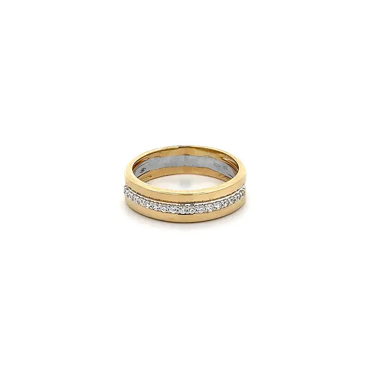 Ring mit Zirkonias in Gold-Kombination