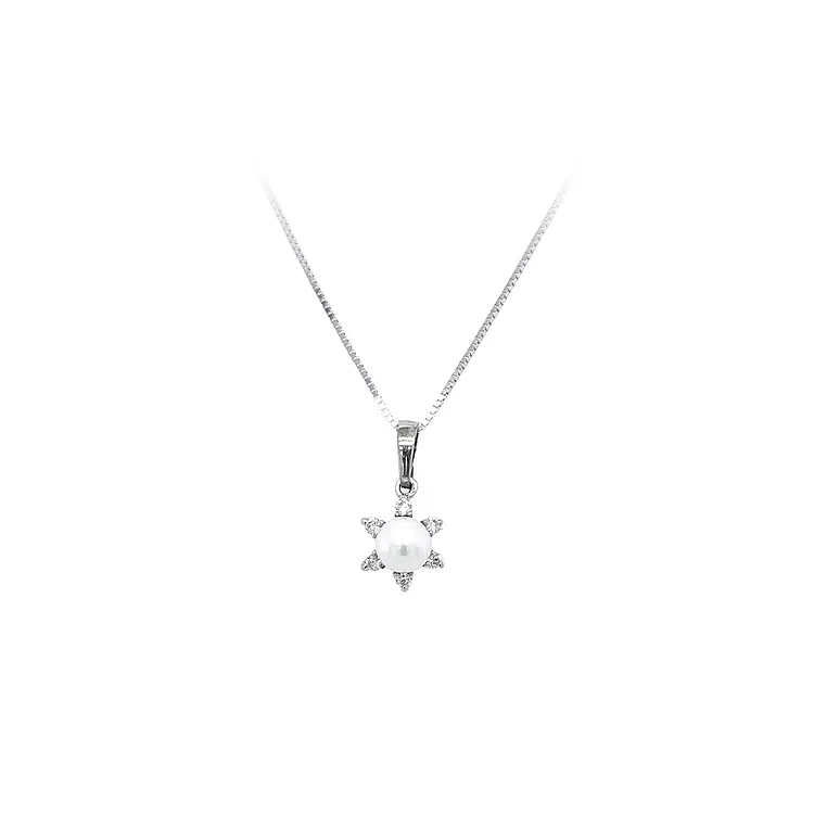 Anhänger mit Perle und Zirkonen aus Weißgold