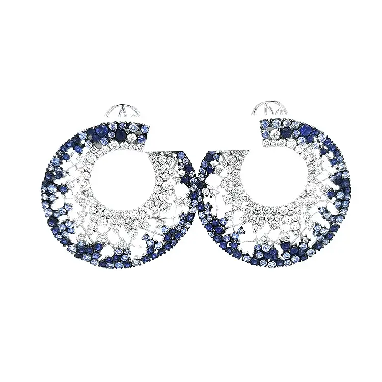 Goldohrringe mit Saphiren und Diamanten