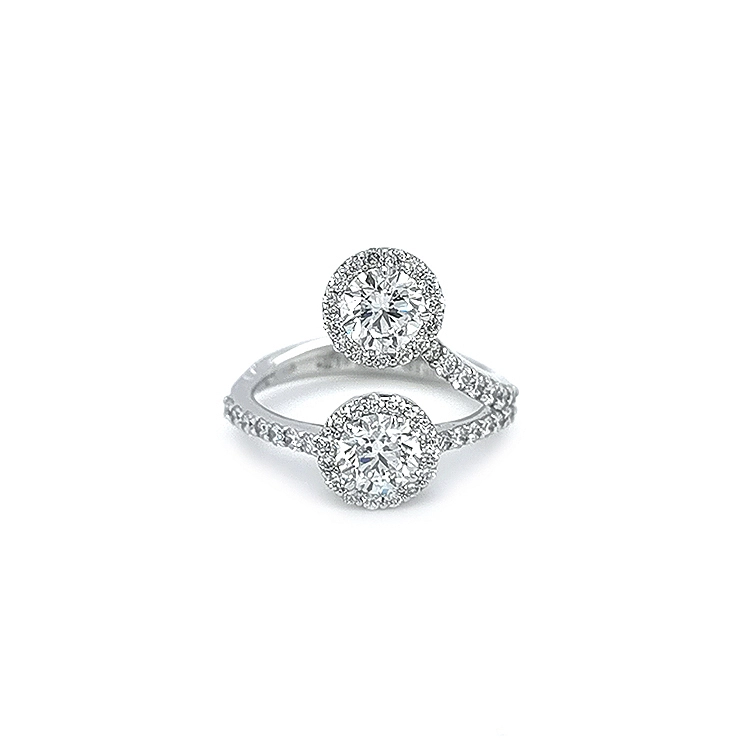 Goldring mit Diamanten