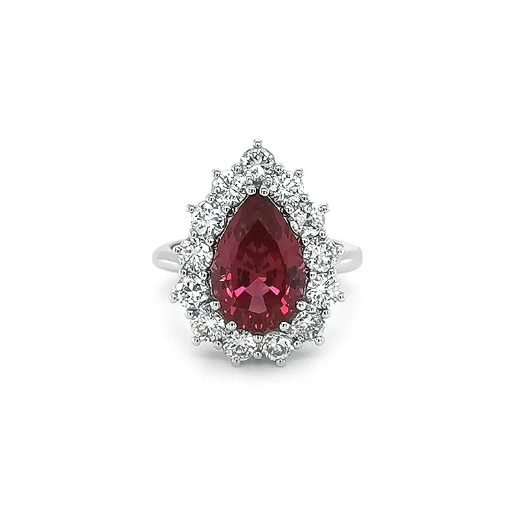 Goldring mit rotem Spinell und Diamanten