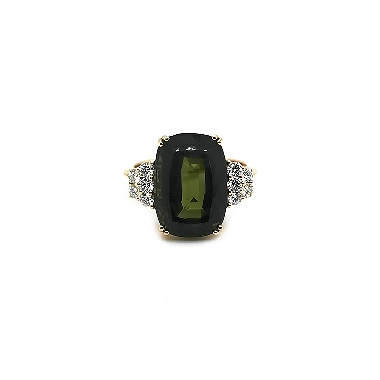 Goldring mit grünem Turmalin und Diamanten