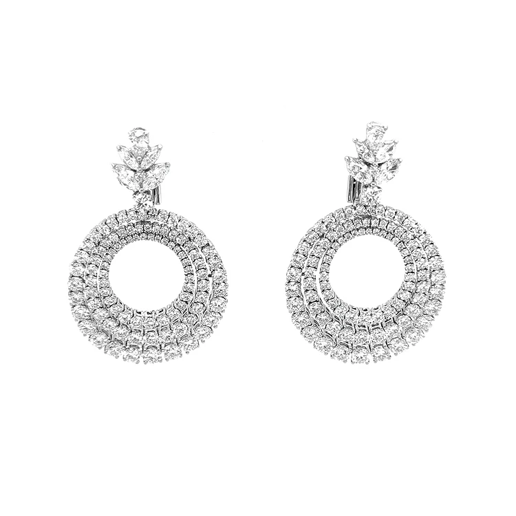 Gold-Ohrringe mit Diamanten