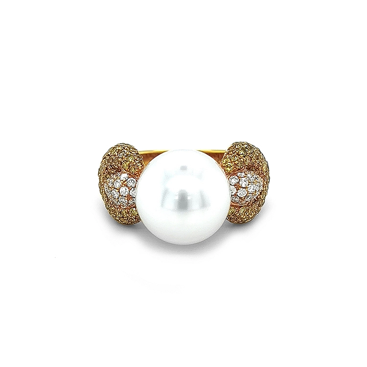 Goldring mit Perle und Diamanten