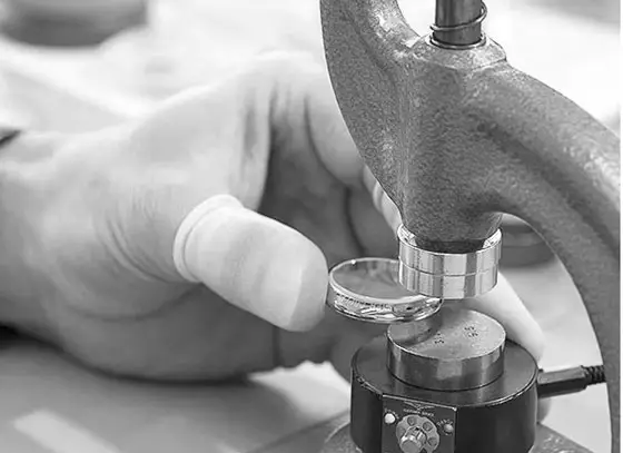 8. Wiederzusammenbau des Gehäuses